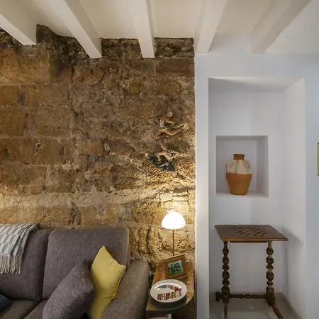 Casa La Muralla Medieval By Cadiz4rentals * Cadix