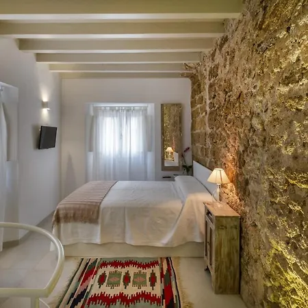 Casa La Muralla Medieval By Cadiz4rentals *