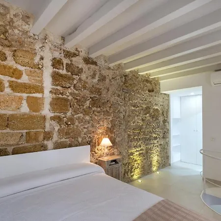 Apartment Casa La Muralla Medieval By Cadiz4rentals Cádiz