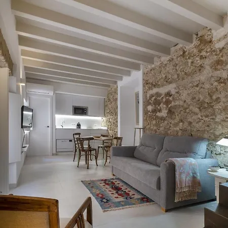 Casa La Muralla Medieval By Cadiz4rentals