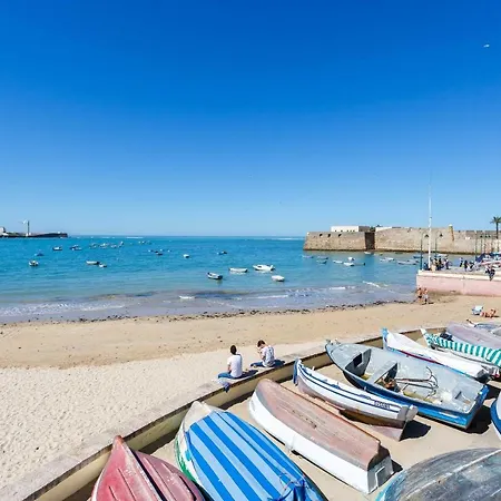 Apartment Casa La Muralla Medieval By Cadiz4rentals *