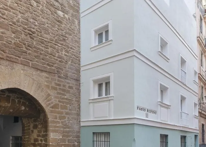 Casa La Muralla Medieval By Cadiz4rentals *