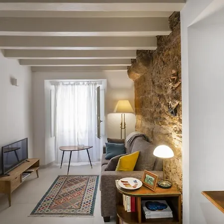 Casa La Muralla Medieval By Cadiz4rentals