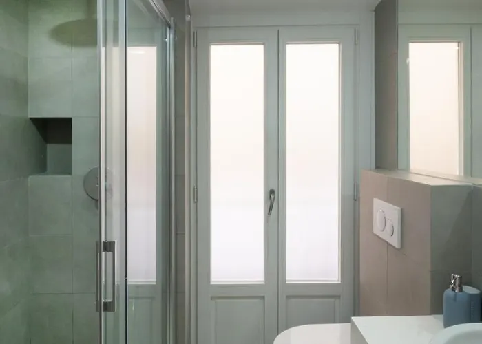 Apartment Casa La Muralla Medieval By Cadiz4rentals